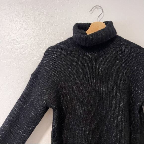 Everlane | The Cloud Turtleneck Black Speckle - Picture 6 of 10